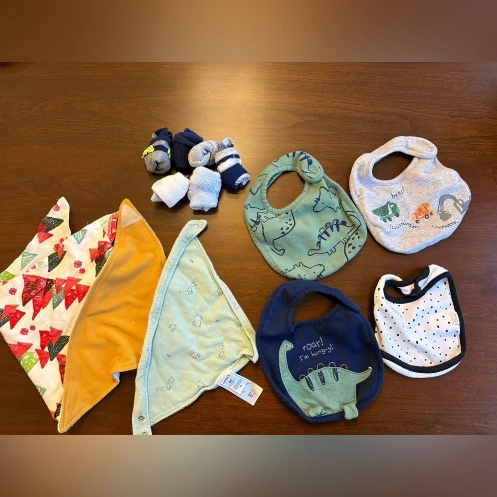 BUNDLE - baby boys bibs and socks - 7 total green dinosaur trucks baby animals